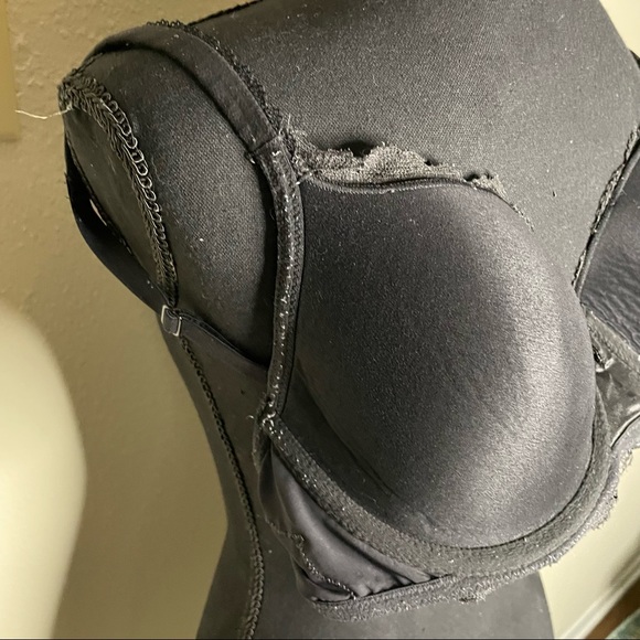 [Victoria’s Secret] Body By Victoria Lined Demi Bra - Picture 8 of 11